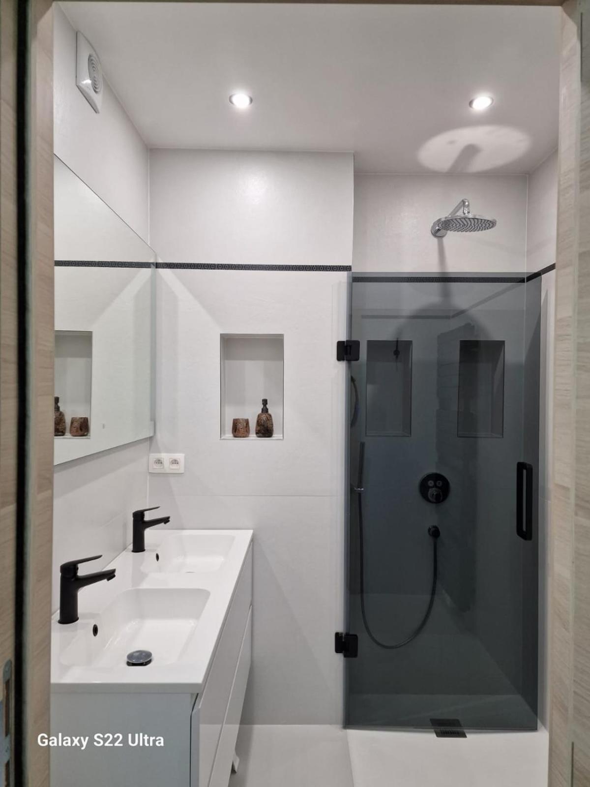 Luxury Renovated 3 Rooms Apartment Ostende Exteriér fotografie